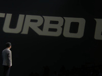 “加沖低”逆風(fēng)局！一加Turbo 6系列回歸8G內(nèi)存，性能談何超標(biāo)？