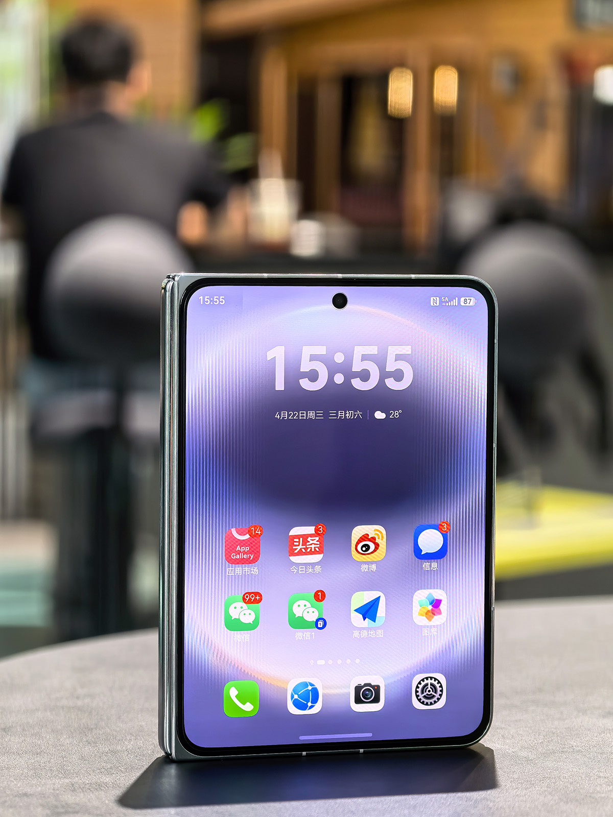 劃時代的折疊屏？華為Pura X Max詳細評測：一臺頂三臺！