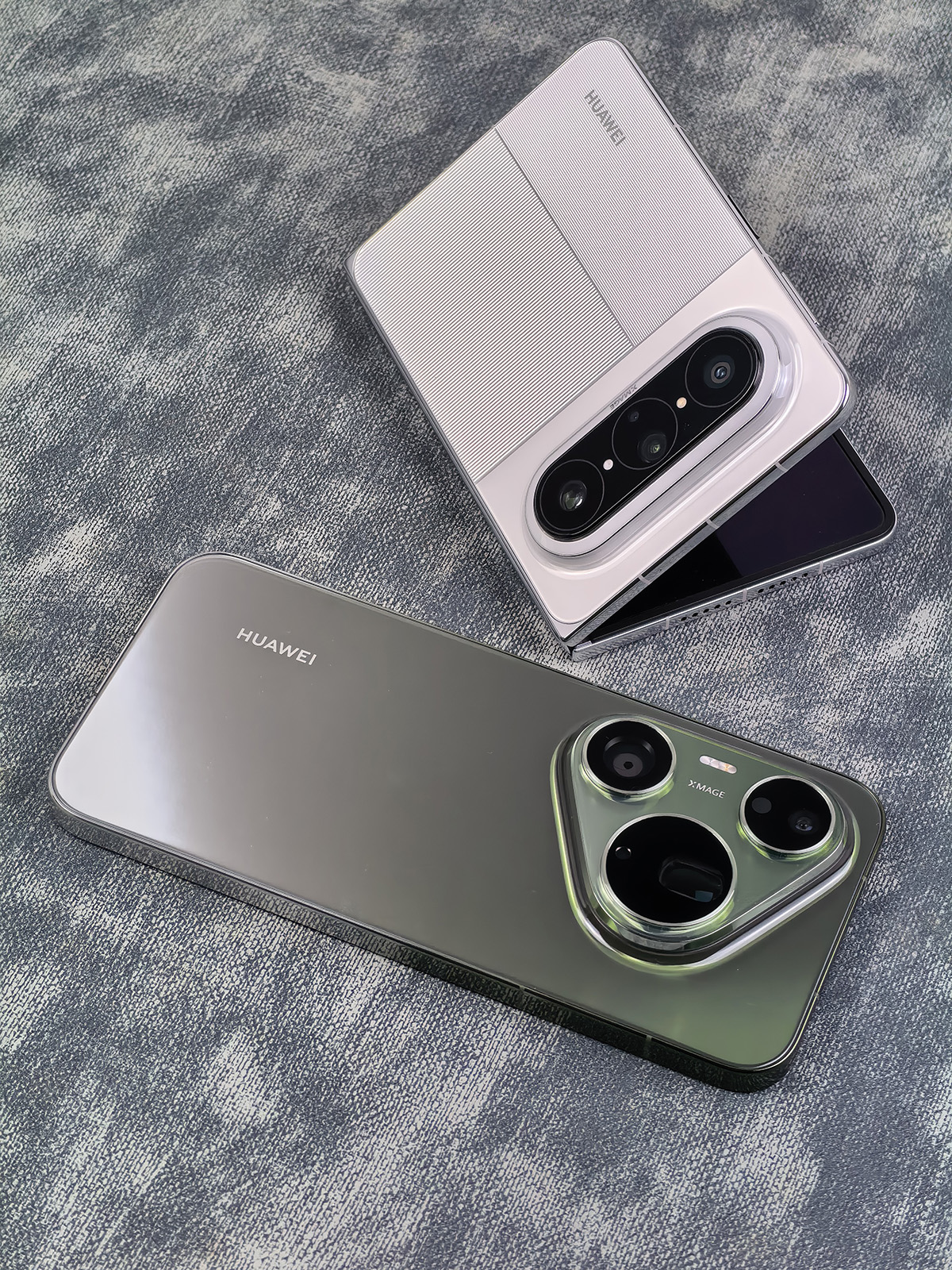 劃時代的折疊屏？華為Pura X Max詳細評測：一臺頂三臺！